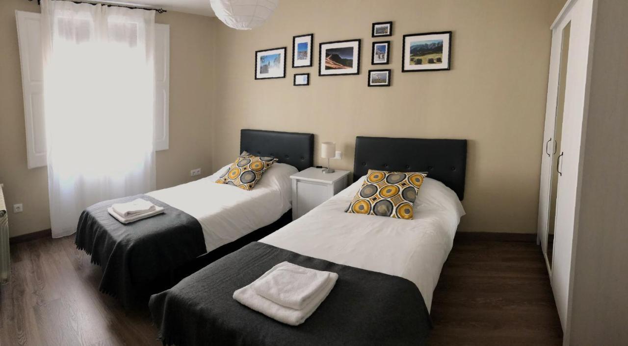 Apartamento Acogedor Y Familiar - Wifi+Chromecast Puigcerdà Esterno foto